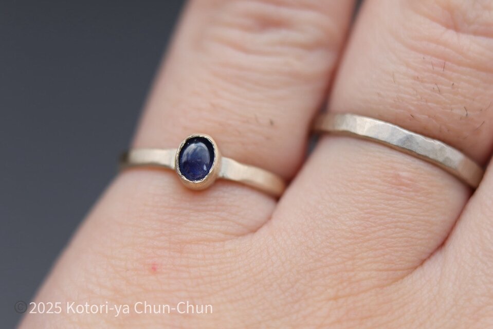小鳥屋ジュエリー】ロイヤルブルー・成長線入りスターサファイア