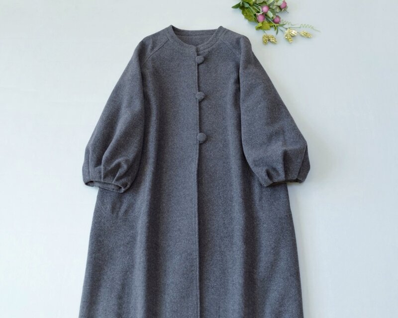 カシミヤ&ウールくるみボタン付きシンプルなロングコート♪