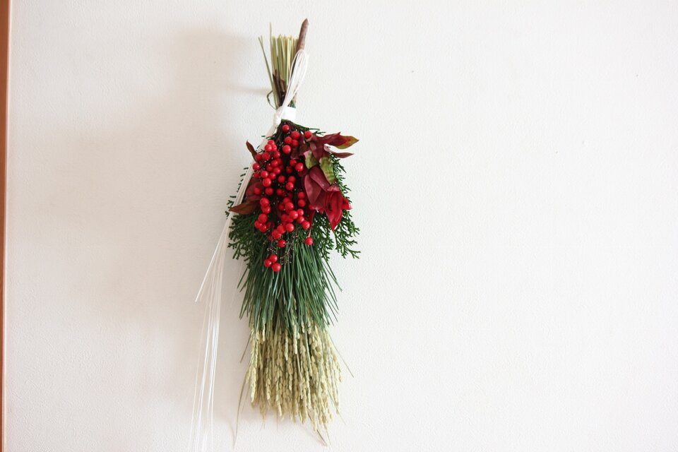 【予約注文】稲穂と松のお正月飾り(南天）