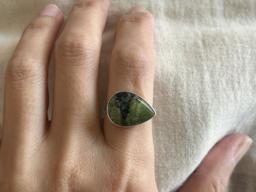 シルバーリング グリーンオパール 13号相当 | iichi 日々の暮らしを