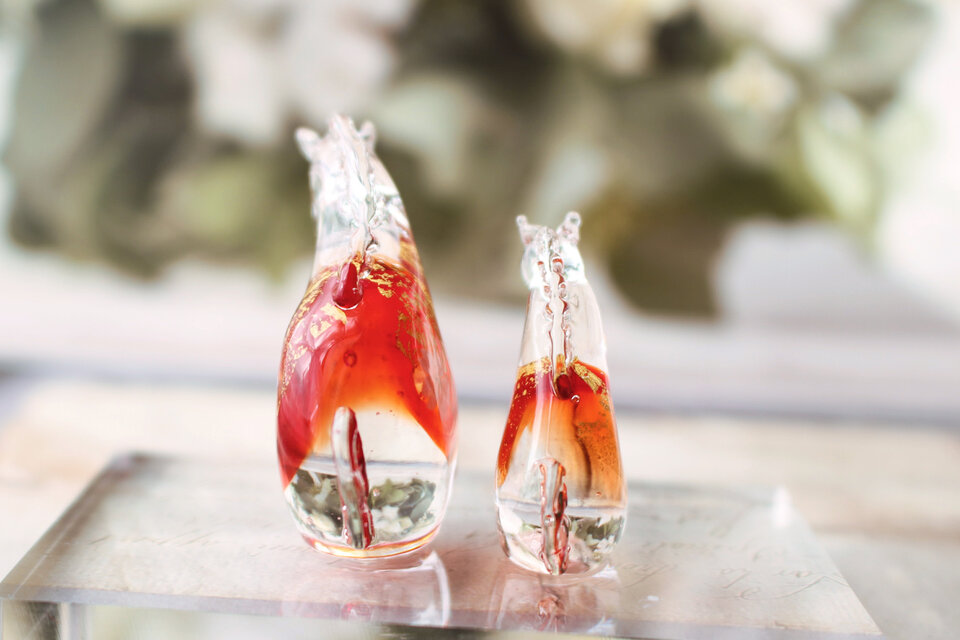 2026年ガラスのミニチュア干支飾り 午（赤） | iichi 日々の暮らしを