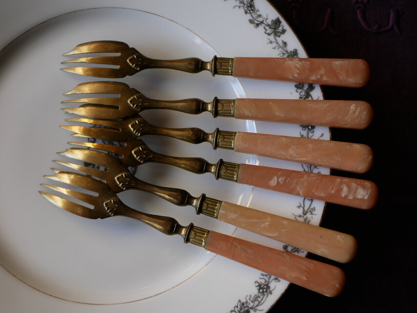 アンティークカトラリー デザートフォーク シェルデザイン フランス