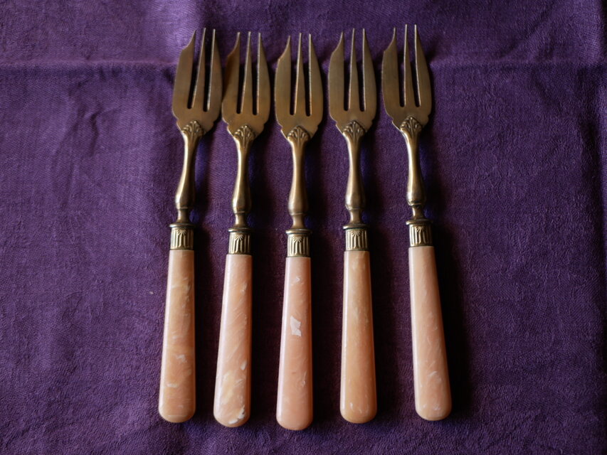 アンティークカトラリー デザートフォーク シェルデザイン フランス