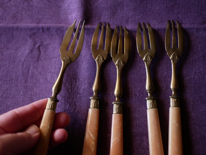 アンティークカトラリー デザートフォーク シェルデザイン フランス