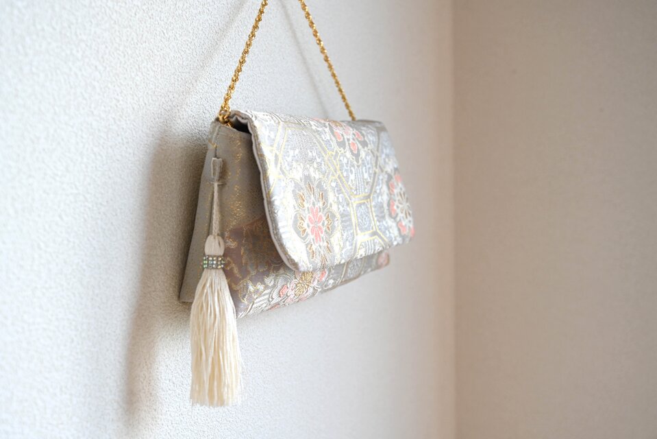 西陣織・服部織物製蜀江文に雲取り・花唐草模様 シルク帯リメイク 2Way