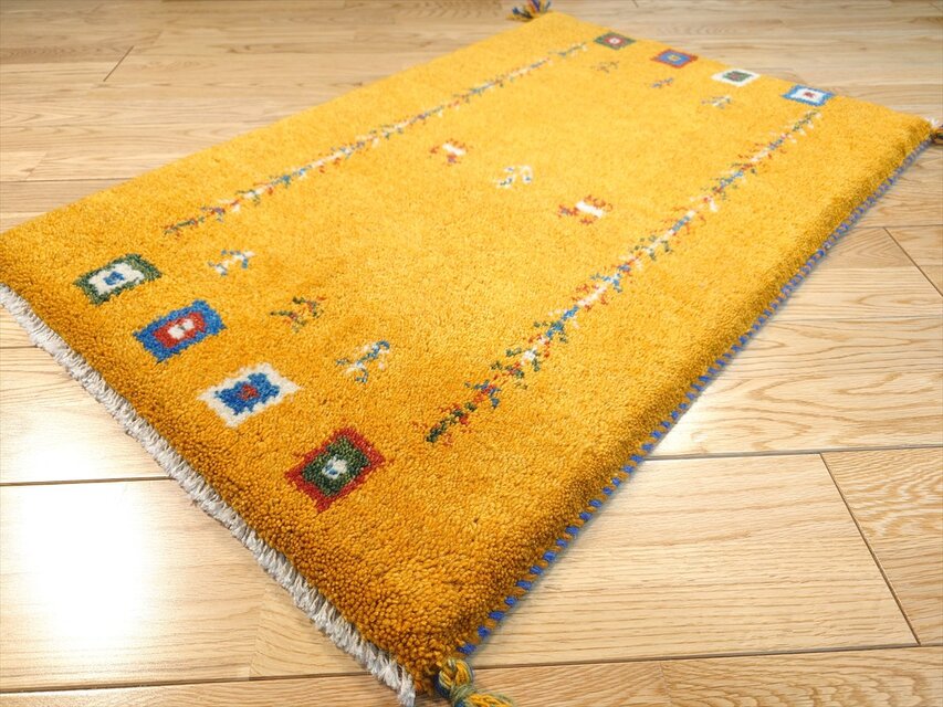 ペルシャ ギャッベ 玄関マット 84x58cm 黄金色 生命の木 上下にパネル