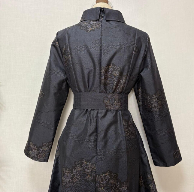 着物リメイク 大島紬花柄ワンピース 雲取文様 2WAY Aライン ゆったり L