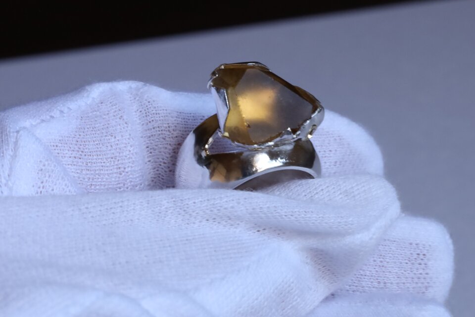 シトリン原石結晶リング「黄昏」 | iichi 日々の暮らしを心地よくする