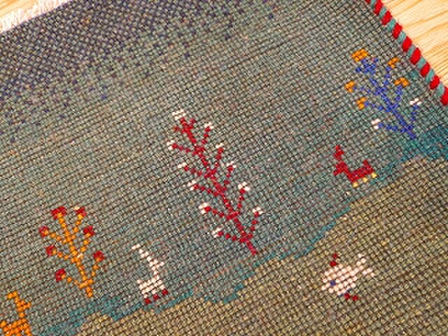 ペルシャ ギャッベ ミニマット ラグ 横41x40cm ヤギ 風景 魚 T9689G