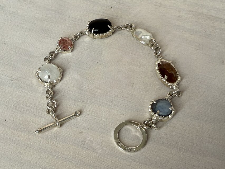 いろいろ天然石のシルバーブレスレット | iichi 日々の暮らしを