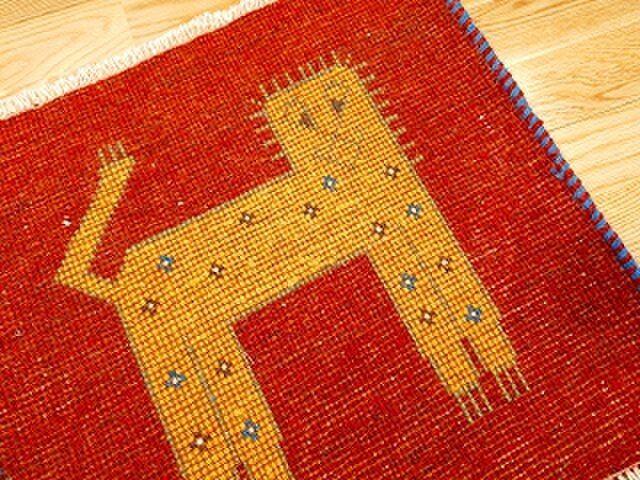 ペルシャ ギャッベ ミニマット 横43x42㎝ レッド ライオン T8457G