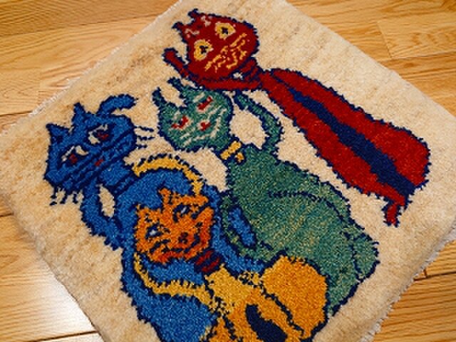 ペルシャ ギャッベ ミニマット ラグ 横41.5x41.5cm 厚み 2.55cm 4匹の