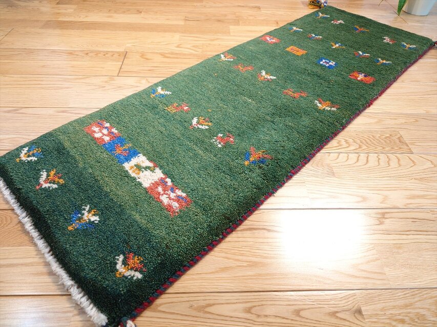 ペルシャ ギャッベ ミニランナー ラグ 115x40cm 緑色 生命の木 ヤギ 羊