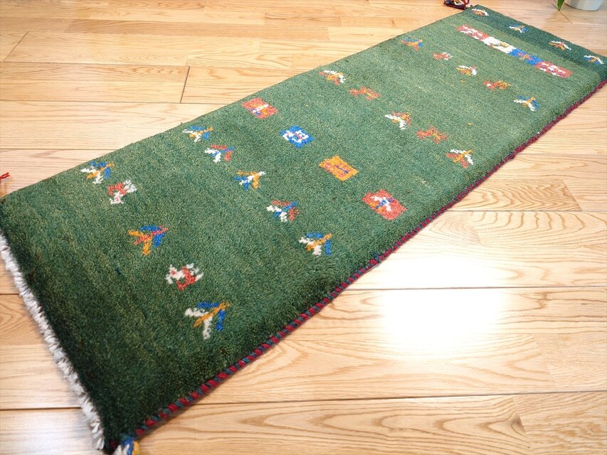 ペルシャ ギャッベ ミニランナー ラグ 115x40cm 緑色 生命の木 ヤギ 羊