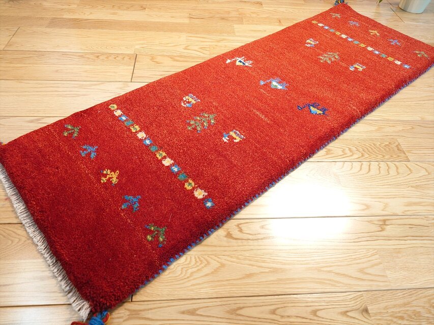ペルシャ ギャッベ ミニランナー ラグ 118x40cm 茜色 ラクダ 花 ヤギ