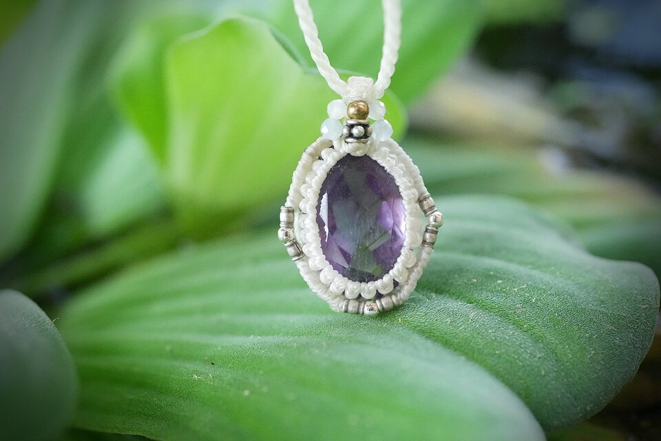 アメジストとシャッタカイトのマクラメネックレス 宝石☆紫水晶☆ファセットカット アメジスト マクラメネックレス 1875