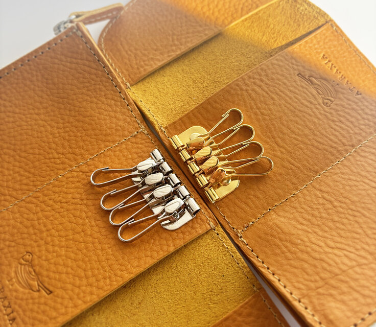 ファスナーポケット付きキーケース イエロー （アリゾナ使用） 名入れ