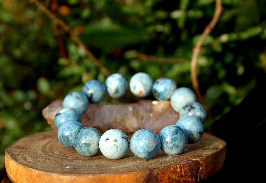 ナチュラルデビルブルーアクアマリンA級 13ミリ 穏やかさと保護力