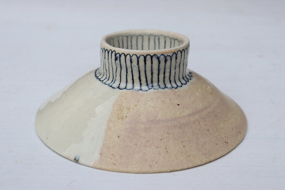 高 高台皿：名前も知らない草花③ | iichi 日々の暮らしを心地よくする