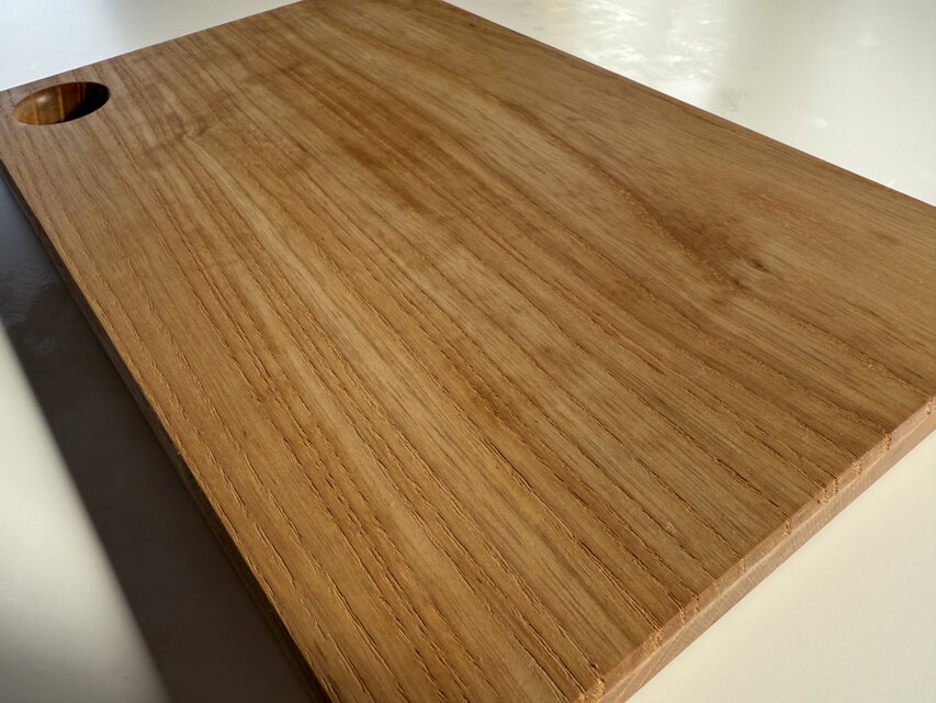 クリ 無垢カッティングボード 17×195×296mm 亜麻仁油仕上げ 穴付き 1点