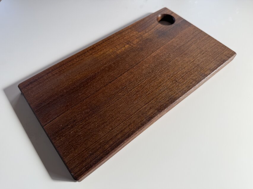 チーク 無垢カッティングボード 17×165×300mm 亜麻仁油仕上げ 穴付き 1