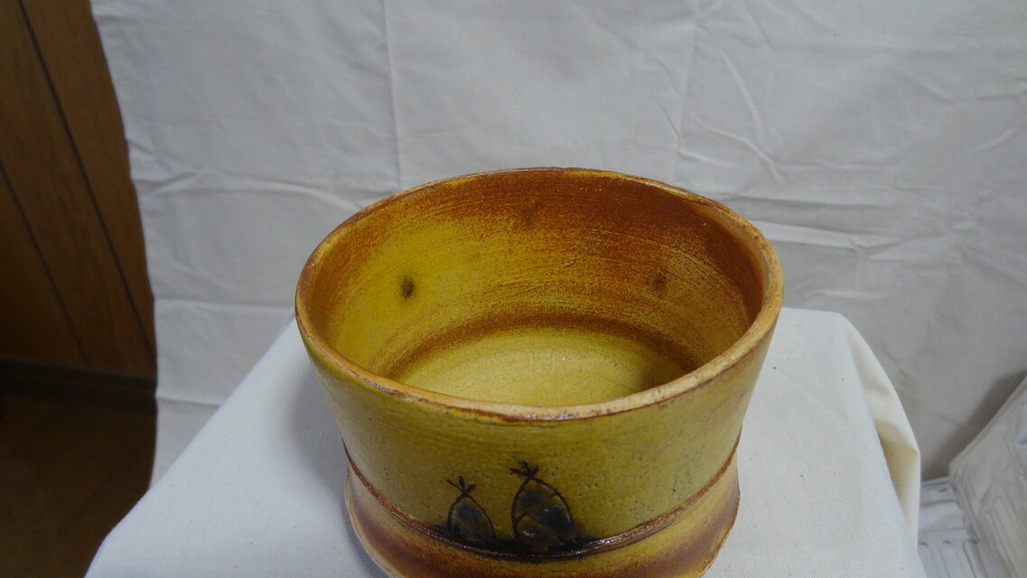 C16 黄瀬戸茶碗 | iichi 日々の暮らしを心地よくするハンドメイドや