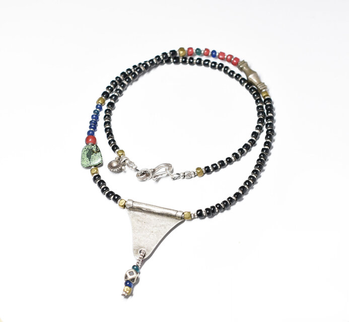 oldトゥアレグシルバーTOPと漆黒アンティoldチベタンターコイズ、漆黒