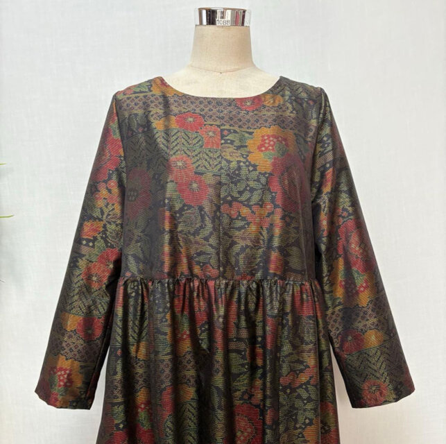 着物リメイク 大島紬花柄ロングワンピース ジャンパースカート 2WAY