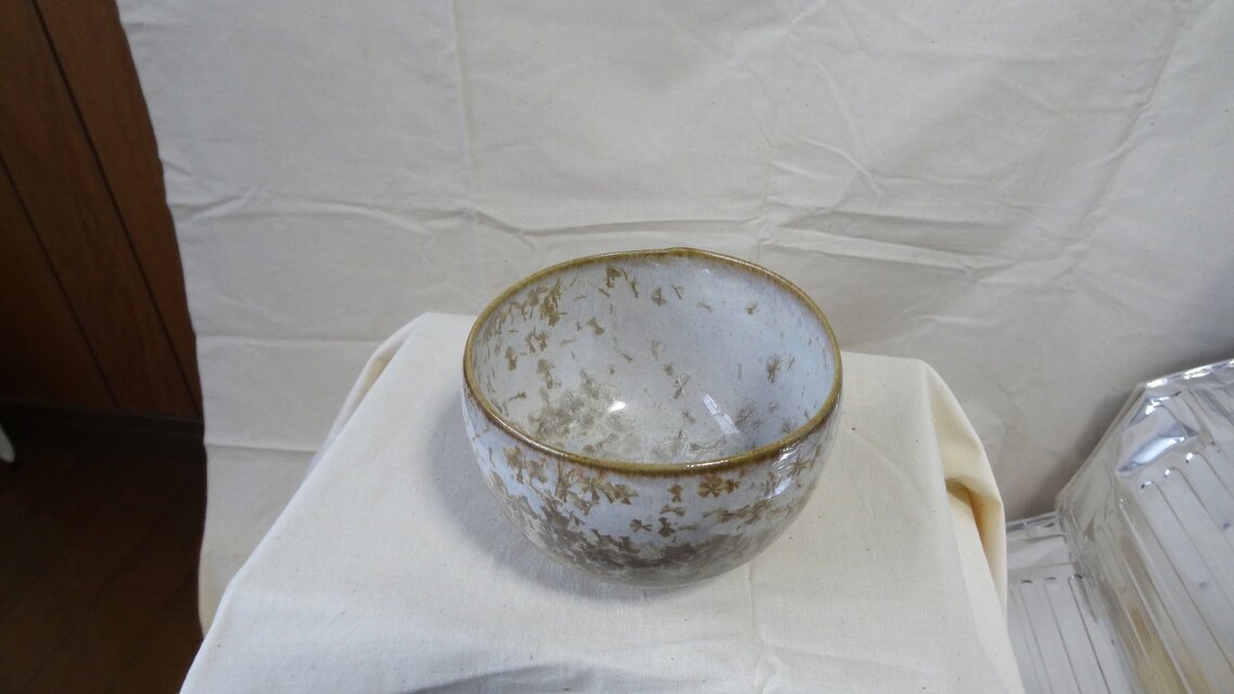 C09 結晶釉 抹茶茶碗 | iichi 日々の暮らしを心地よくするハンドメイド