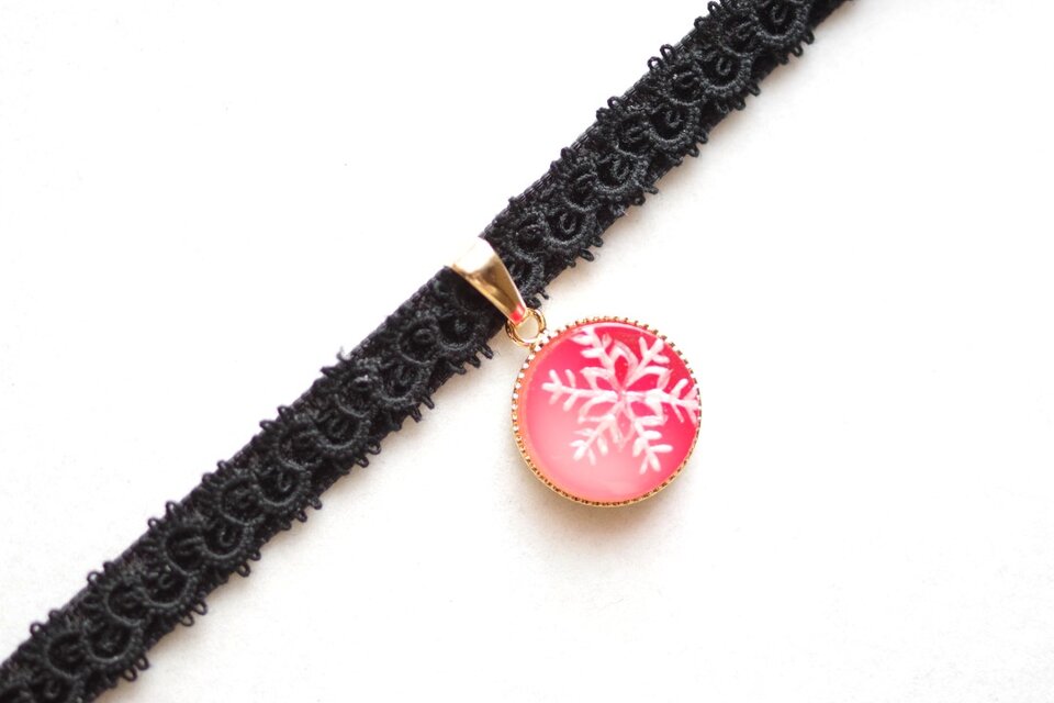 受注製作】レジンアート ラウンドモチーフとタティングレースと