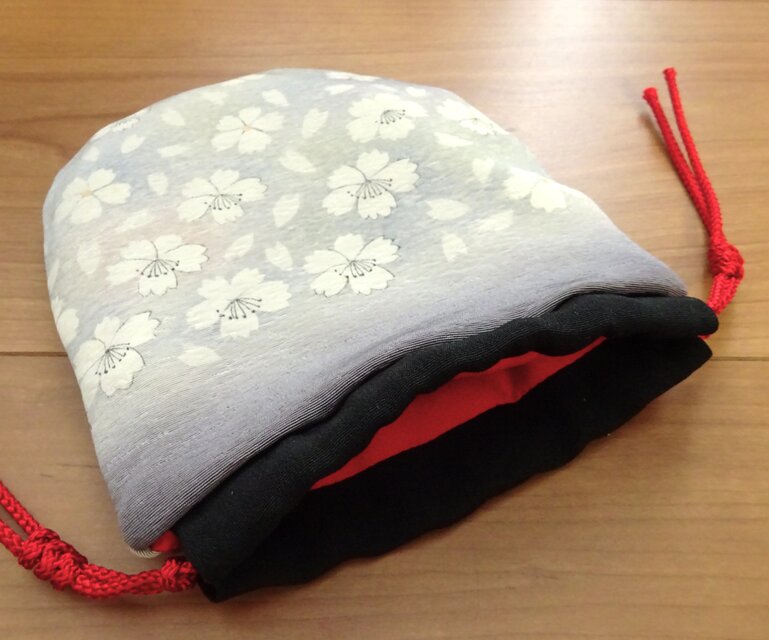 シックな桜のミニ巾着（壱） | iichi 日々の暮らしを心地よくする