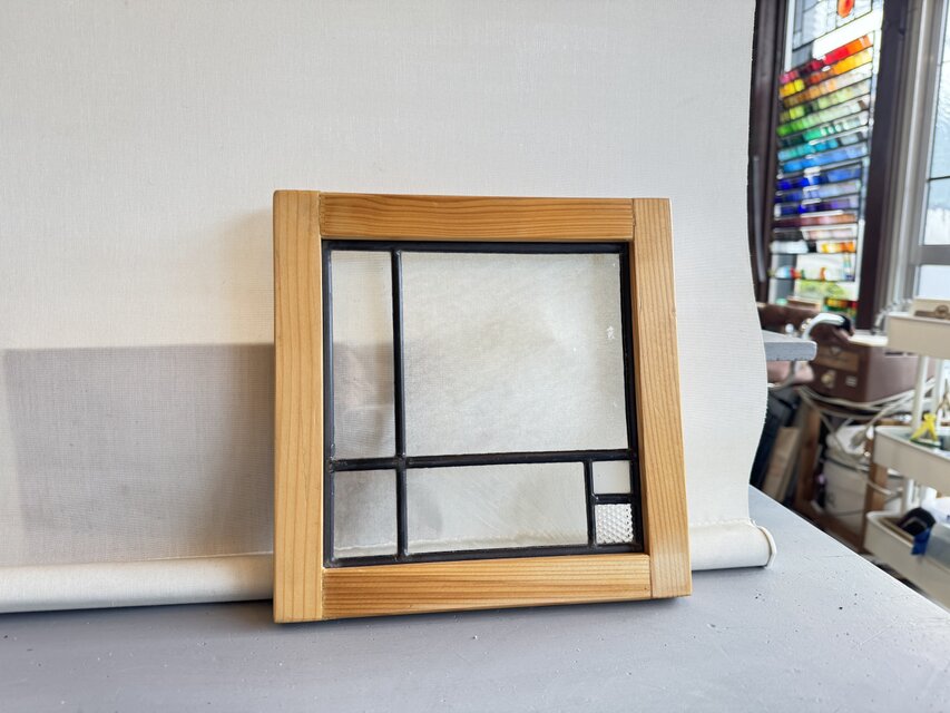 sample 木製フレーム付きステンドグラス | iichi 日々の暮らしを