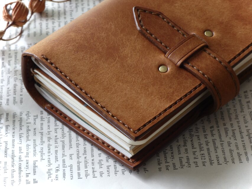 トラベラーズノートカバー／パスポートサイズ／革／ブラウン | iichi