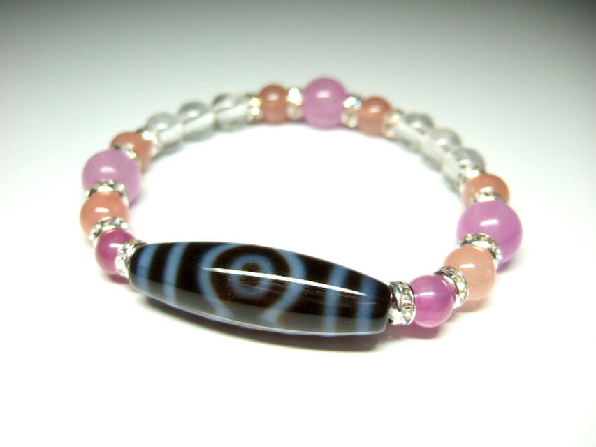 蓮花三眼天珠 | iichi 日々の暮らしを心地よくするハンドメイドや