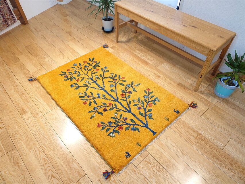 ペルシャ ギャッベ マット大 ラグ 117x80cm 黄金色 生命の木 ヤギ 羊