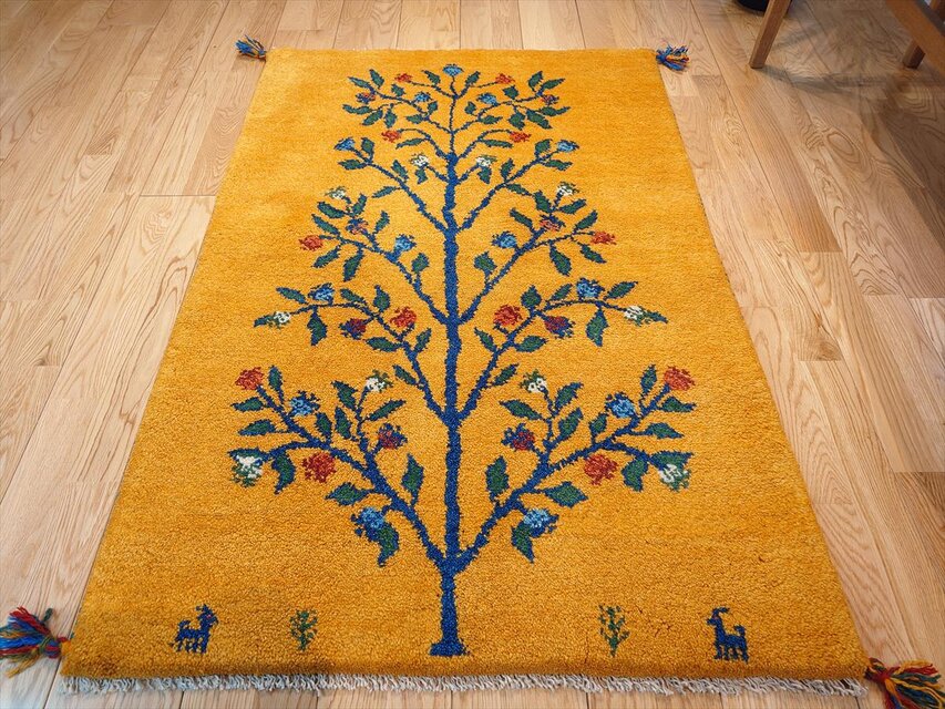 ペルシャ ギャッベ マット大 ラグ 117x80cm 黄金色 生命の木 ヤギ 羊