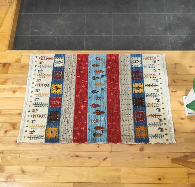 ペルシャ ギャッベ パルヴィーズ コルクウール カシュクリ 92x65cm