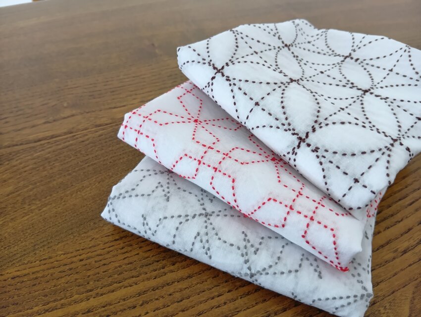 刺し子のクロス【北帰行】 | iichi 日々の暮らしを心地よくする