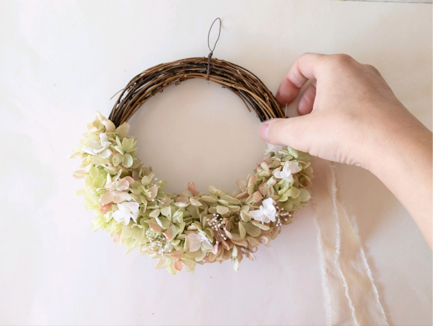 爽やかグリーンのハーフリース プリザーブドフラワー 春夏 インテリア