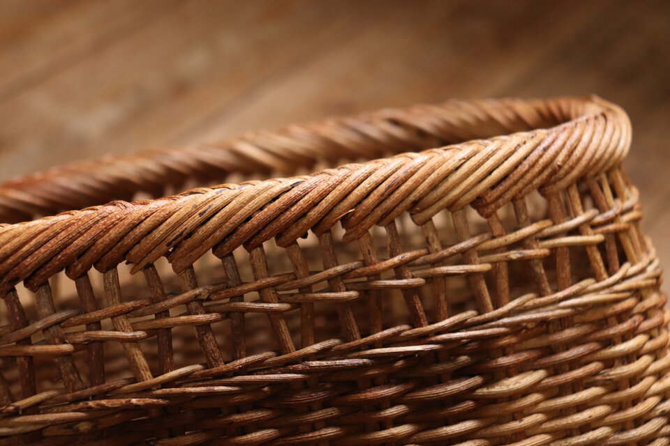 №115 籐籠 花籠 編籠 インテリア 古道具 花器 | iichi 日々の暮らしを