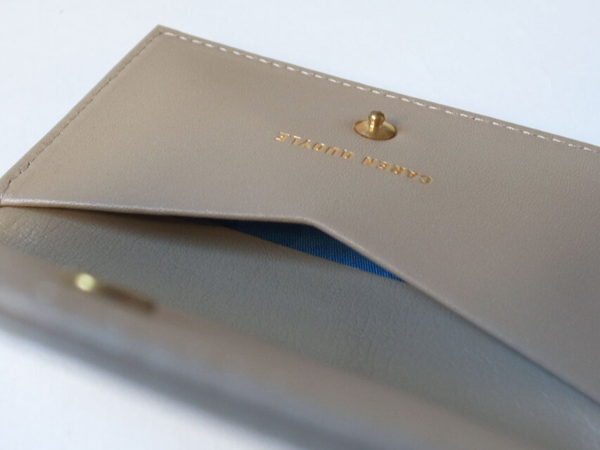 スタイリッシュな名刺入れ' 上質イタリアンレザー「Business card case