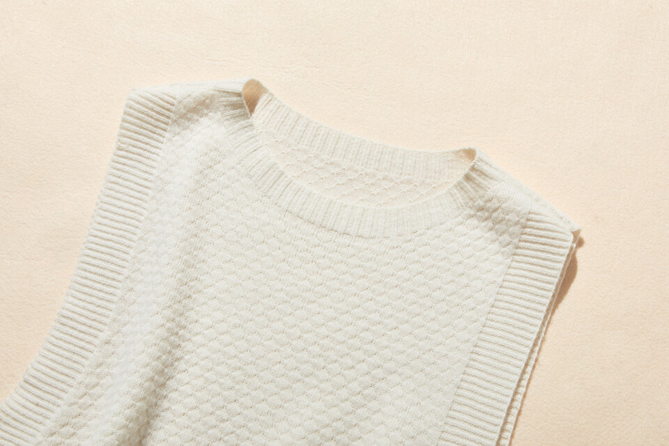 ざっくり編みの上品シルエット メリノウール ベスト オフホワイト