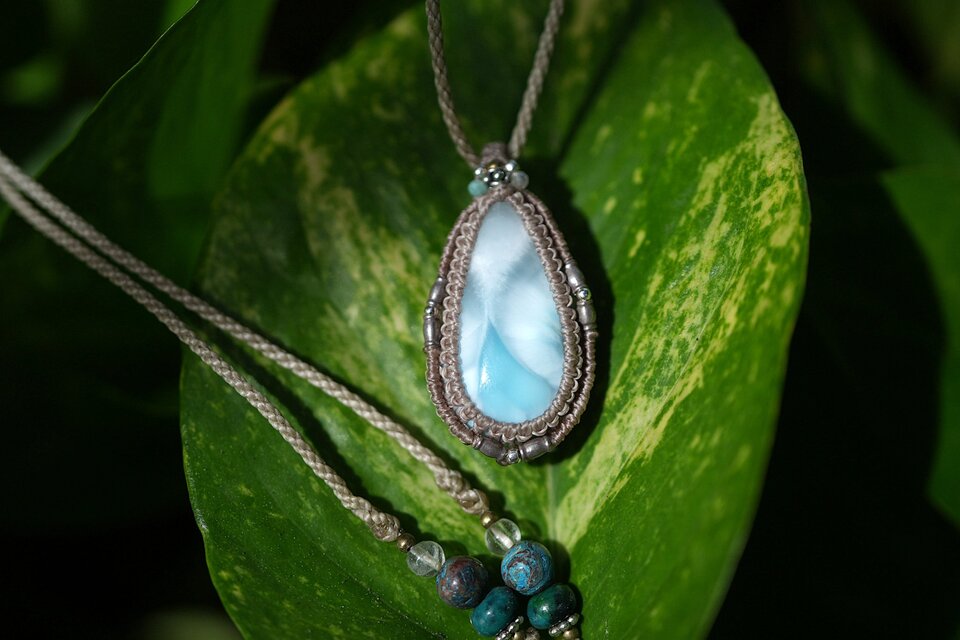 透け感ハッキリ☆ラリマー マクラメネックレス2081 | iichi 日々の