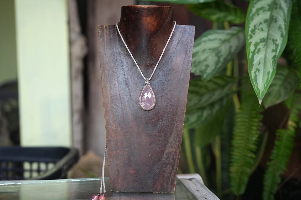 桃清』セリサイトインローズクォーツとディープローズクォーツの