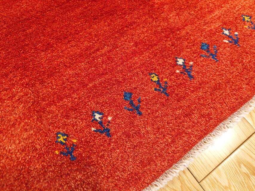 ペルシャギャッベ40x41cm(214)クッション、マット、ラグ絨毯 ペルシャ ギャッベ マット大 ラグ 115x84cm 茜色 ザクロの木 ヤギ 生命