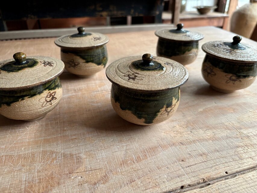 蓋付き湯呑み茶碗（古食器） | iichi 日々の暮らしを心地よくする