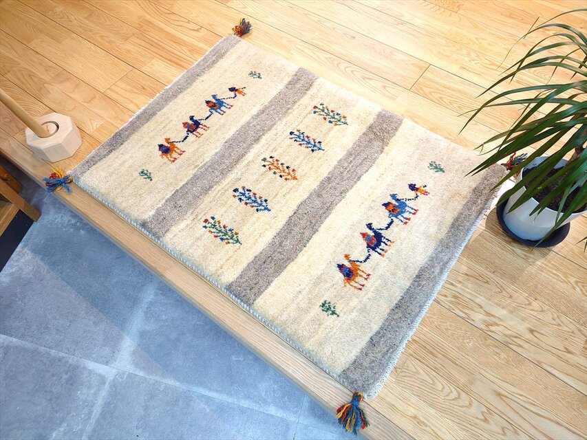 ペルシャ ギャッベ 玄関マット ラグ 94x67cm ベージュ グレー ラクダ