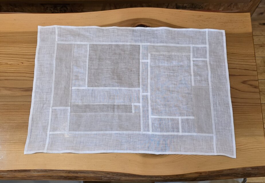 ポジャギ リネン 白 生なり 小窓 | iichi 日々の暮らしを心地よくする