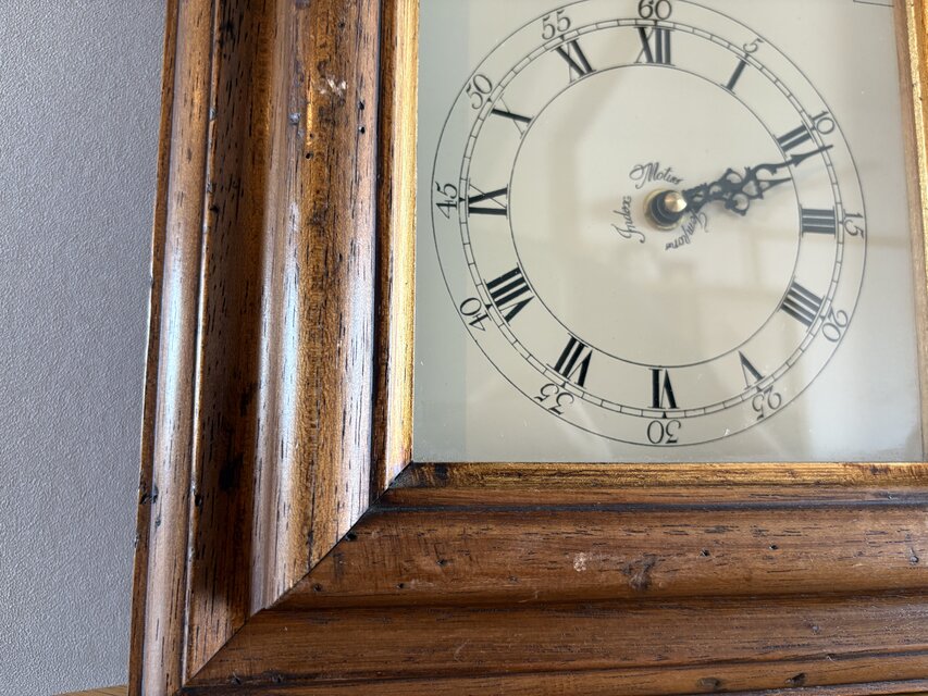 イタリアの古い掛け時計 | iichi 日々の暮らしを心地よくする