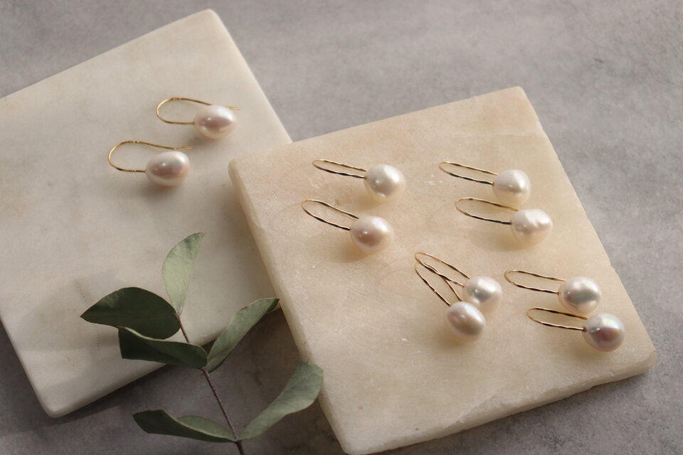 14kgf/k10YG》大粒淡水パールフックピアス〜belle larms | iichi 日々